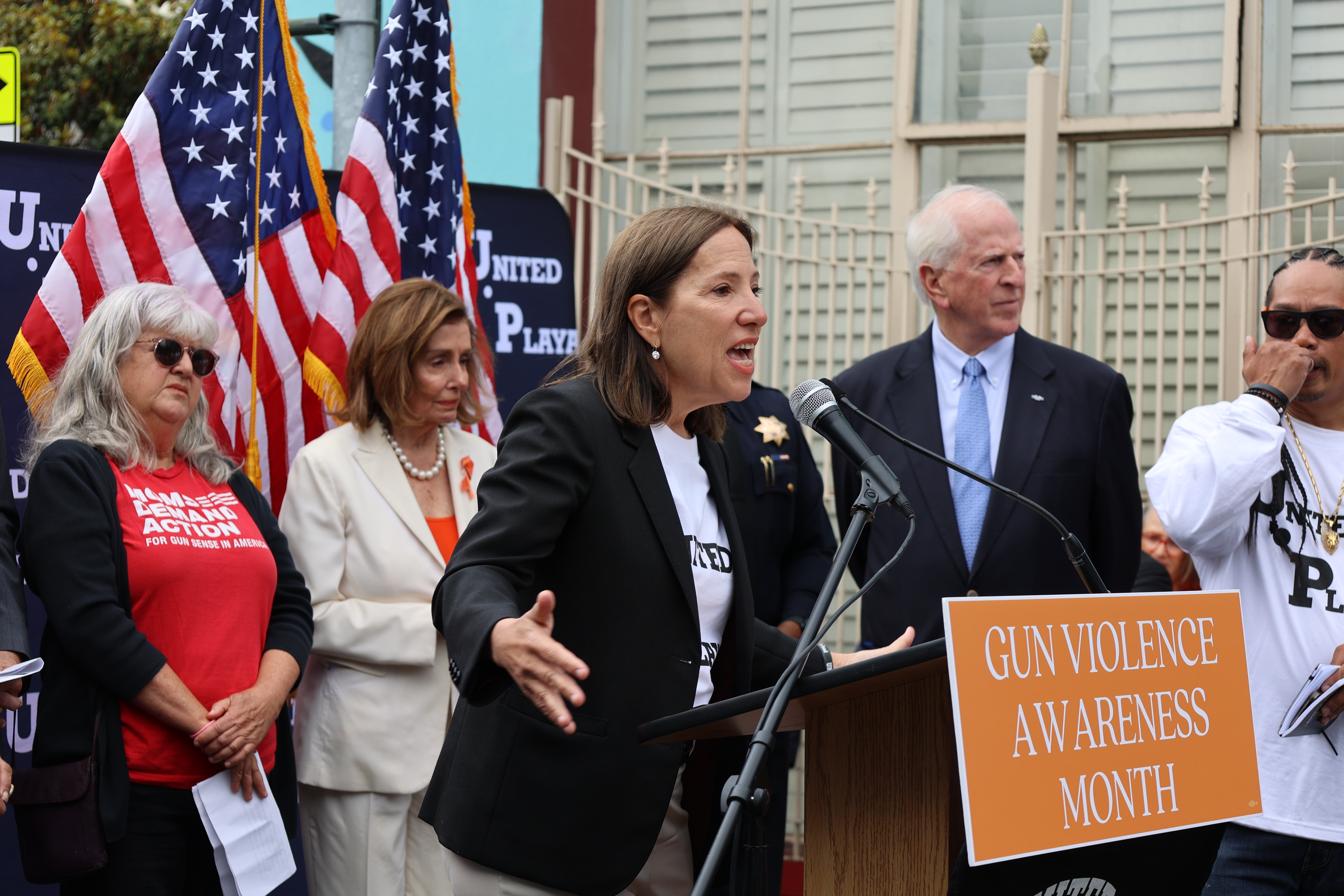 Image of Lt. Governor Kounalakis at press conference hosted by the United Playaz and Congressman Mike Thompson