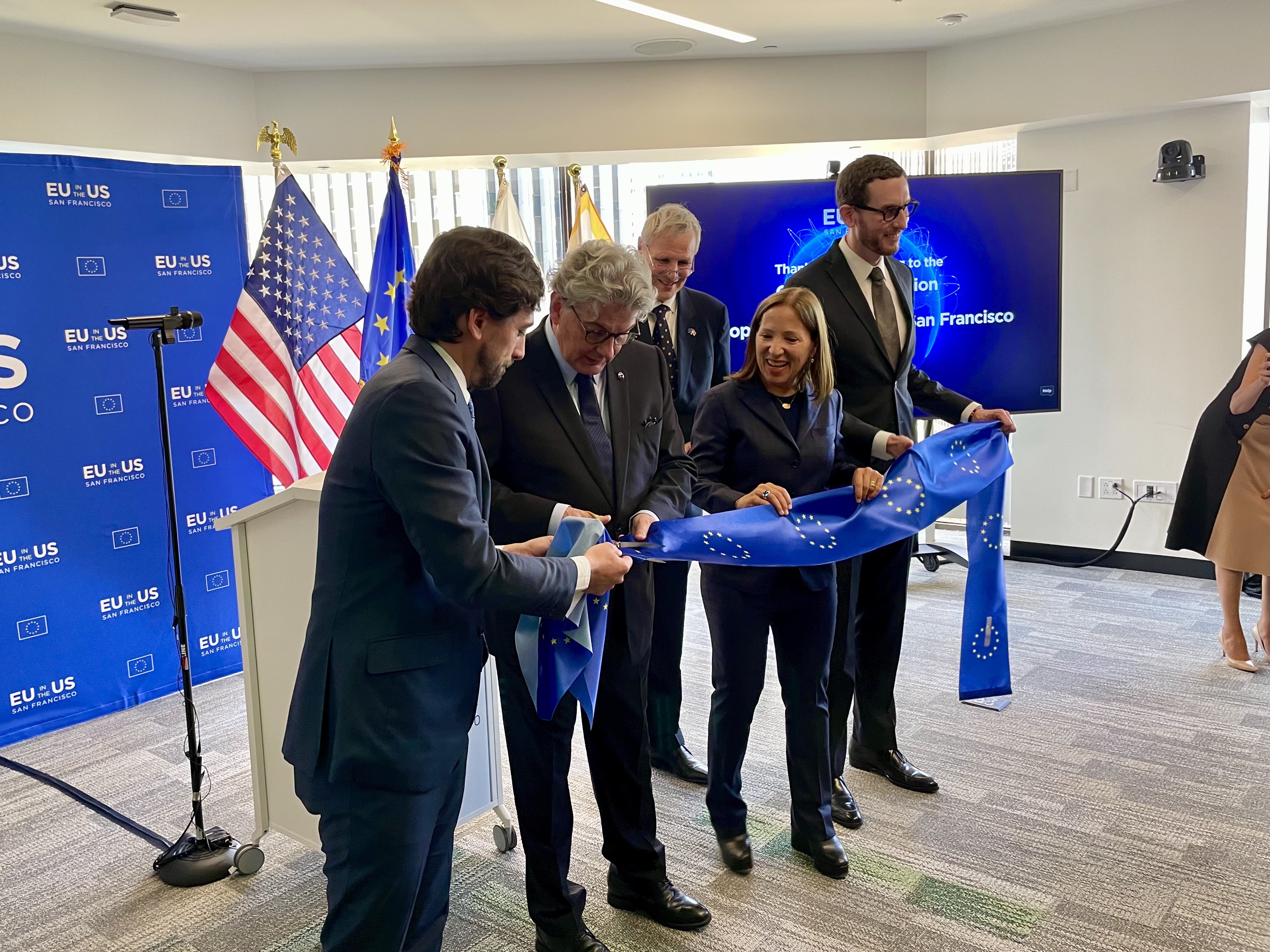 Image of Lt. Governor at European Union’s newest diplomatic outpost in San Francisco