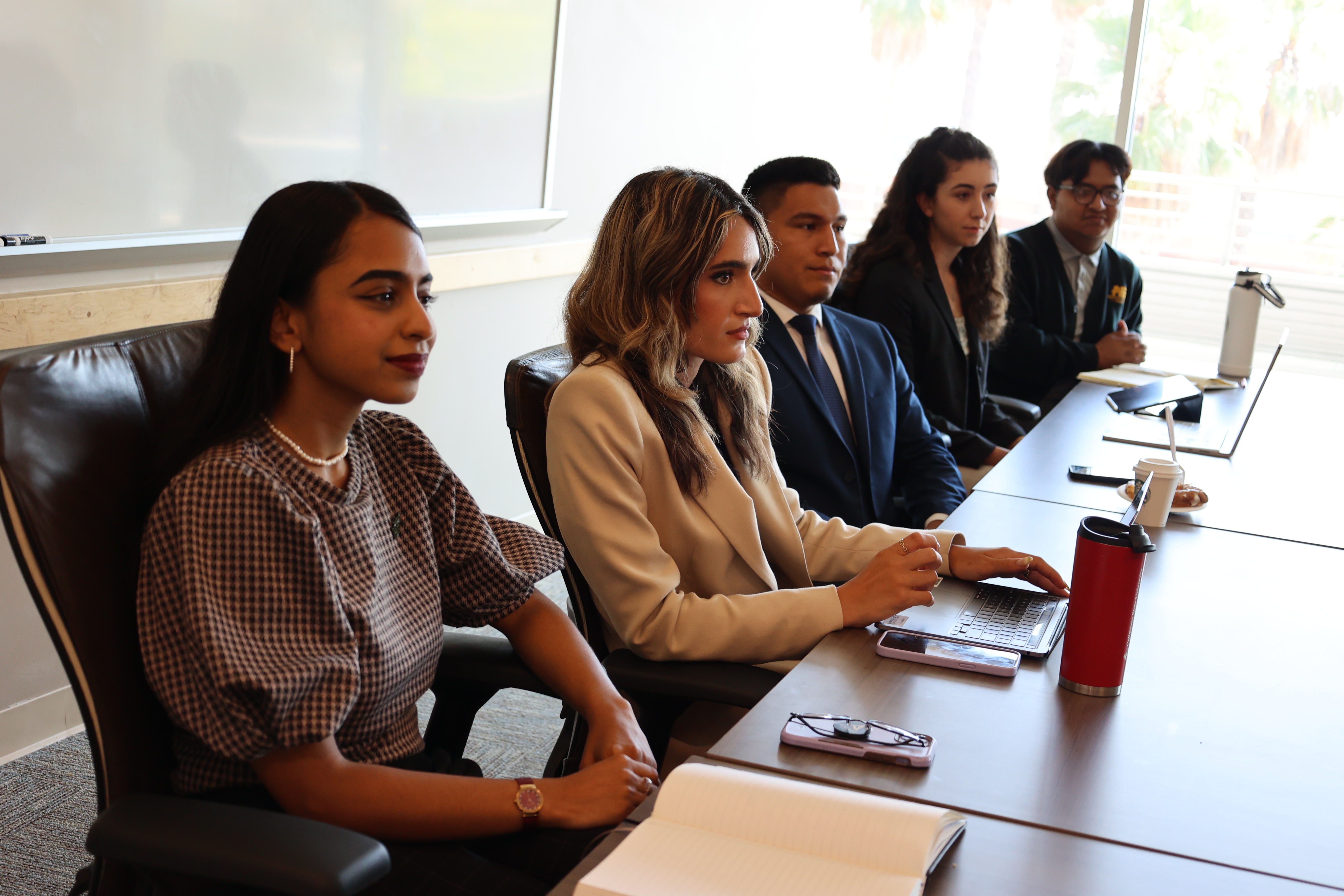 Image of Lt. Governor Kounalakis with students at Cal State LA