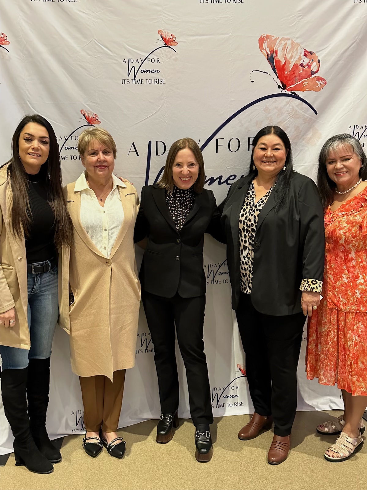 Image of Lieutenant Governor Kounalakis at A Day for Women Event in Yuba City